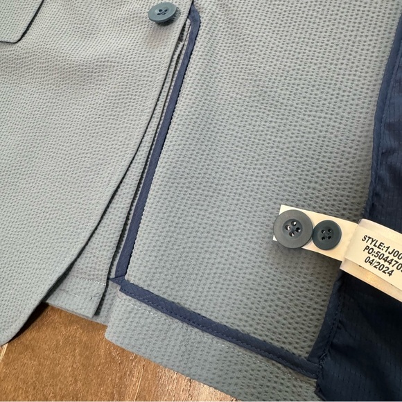 Vineyard Vines Seersucker On The Go Blazer - Gray/Blue - Picture 9 of 12